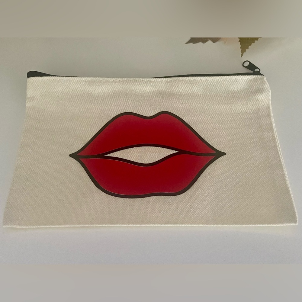 Red Lips Canvas Pouch